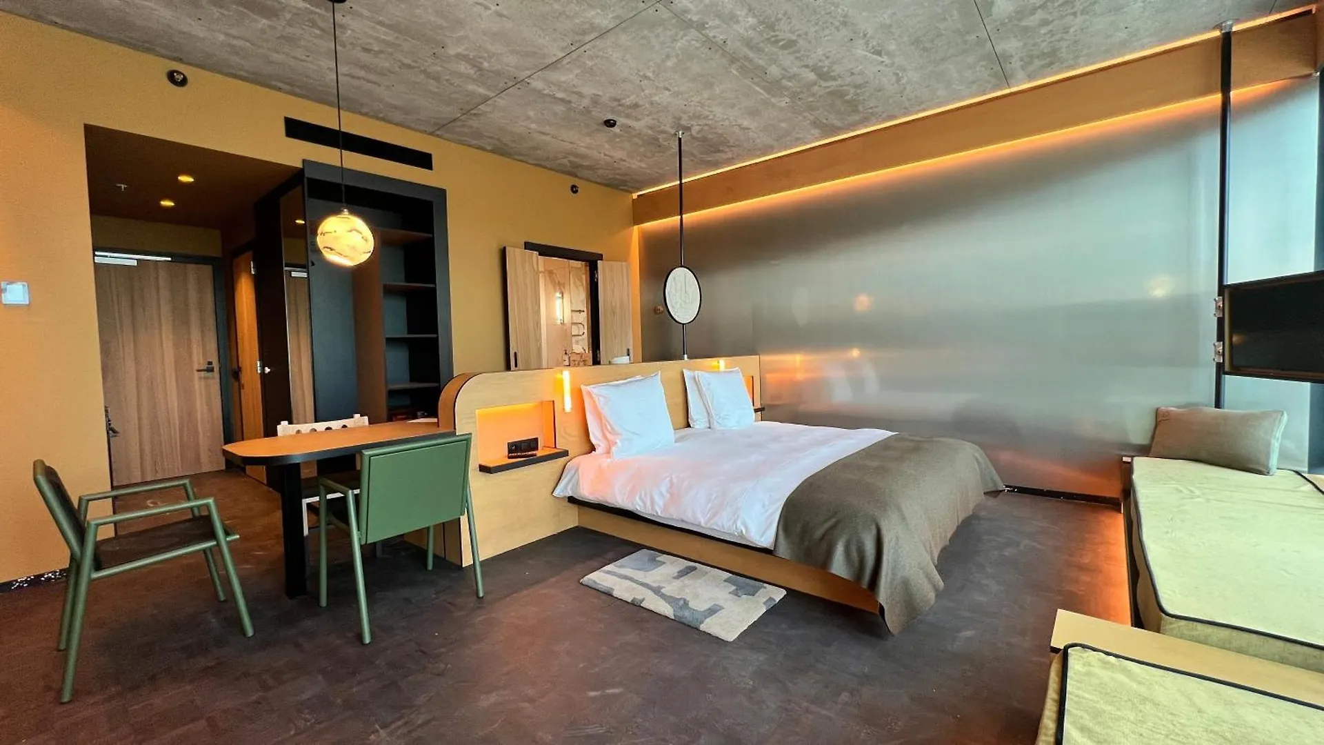 Mix Brussels --Gym & Wellness For Adults Only-- Hotel 4*,  Belgium