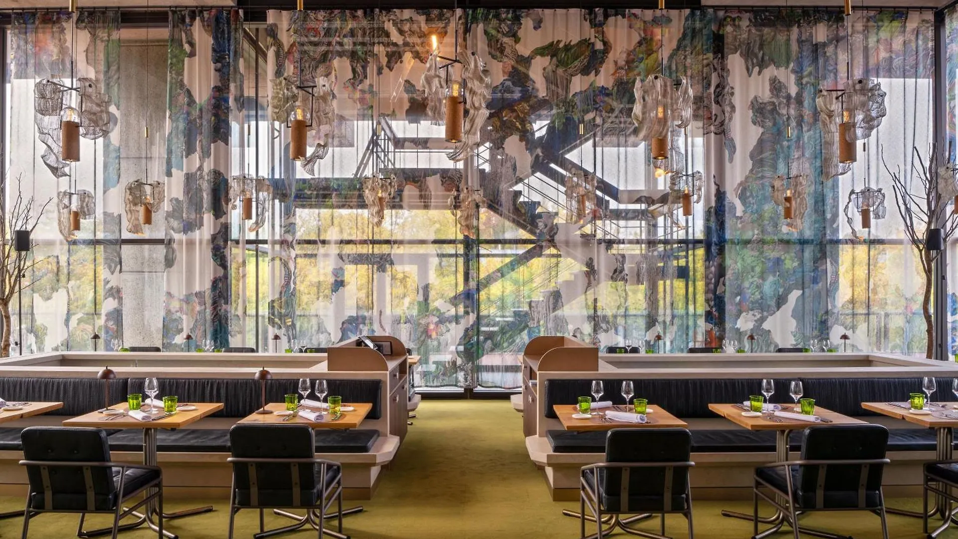 Отель Mix Brussels --Gym & Wellness For Adults Only--