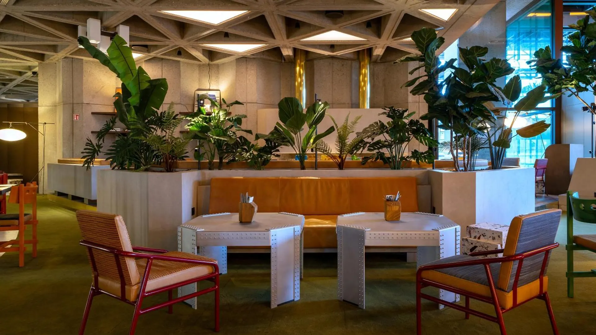 Отель Mix Brussels --Gym & Wellness For Adults Only-- 4*,