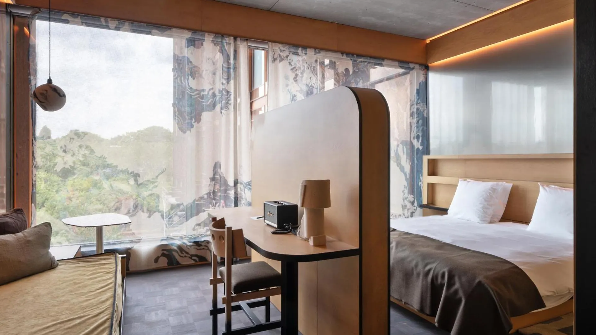 Отель Mix Brussels --Gym & Wellness For Adults Only-- 4*,