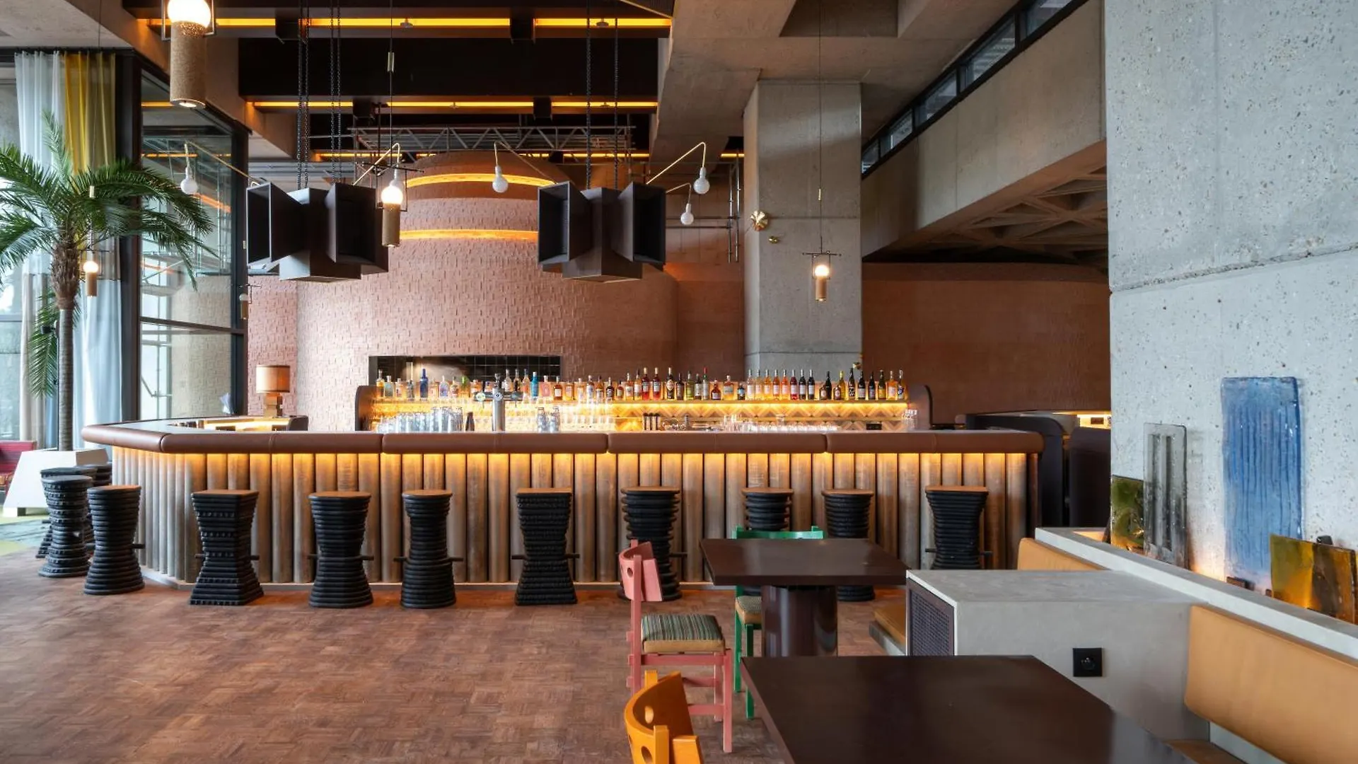 Отель Mix Brussels --Gym & Wellness For Adults Only--